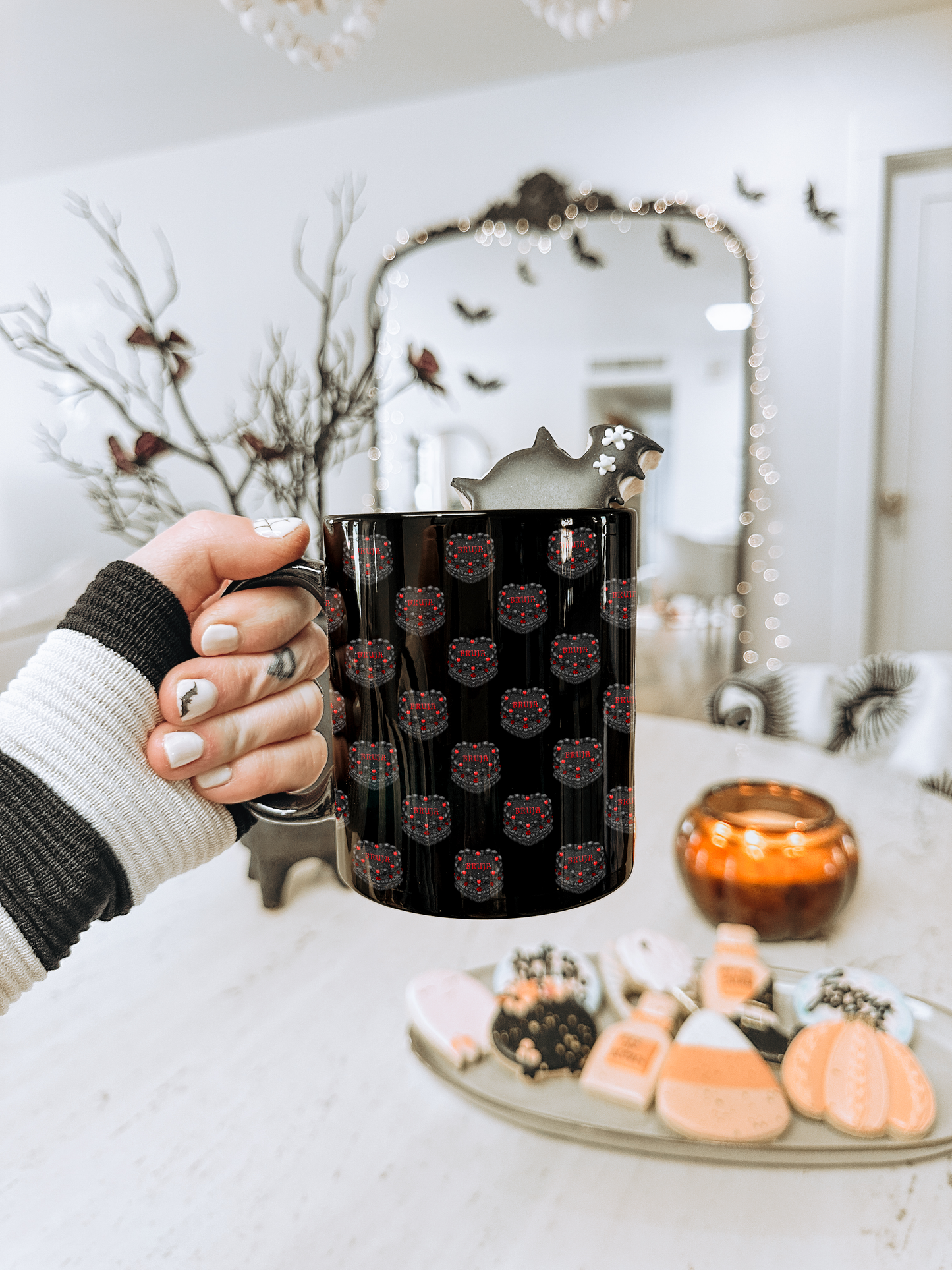 Bruja Vintage Heart Cake Pattern 11oz Black Glossy Finish Mug ✨🖤