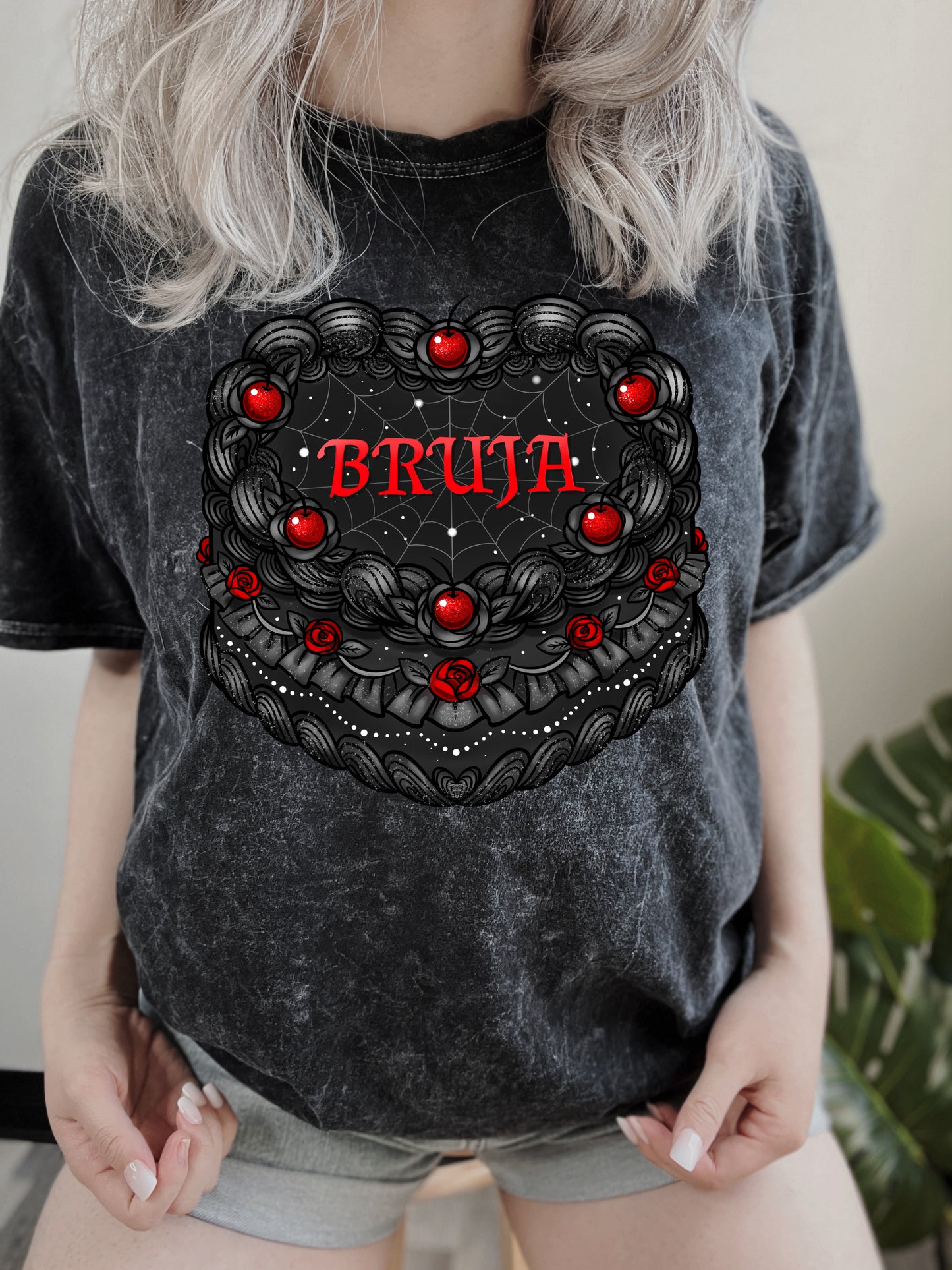 Bruja Vintage Cake Mineral Wash T-Shirt  💀🖤